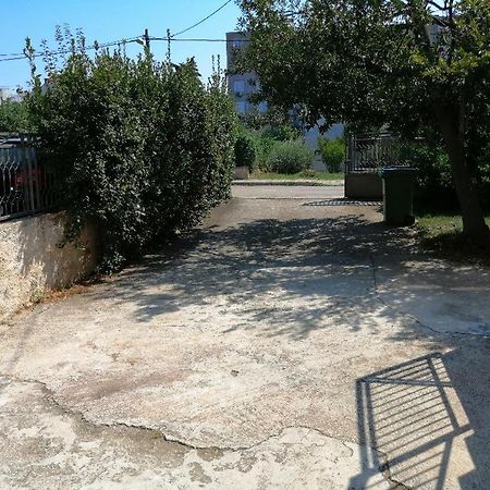 Tihi Apartman Zadar Buitenkant foto