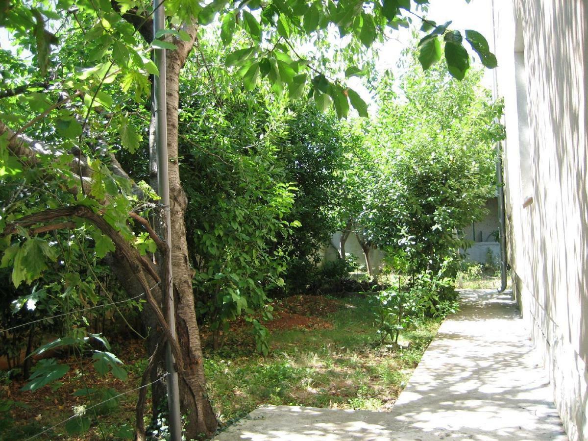Tihi Apartman Zadar Buitenkant foto