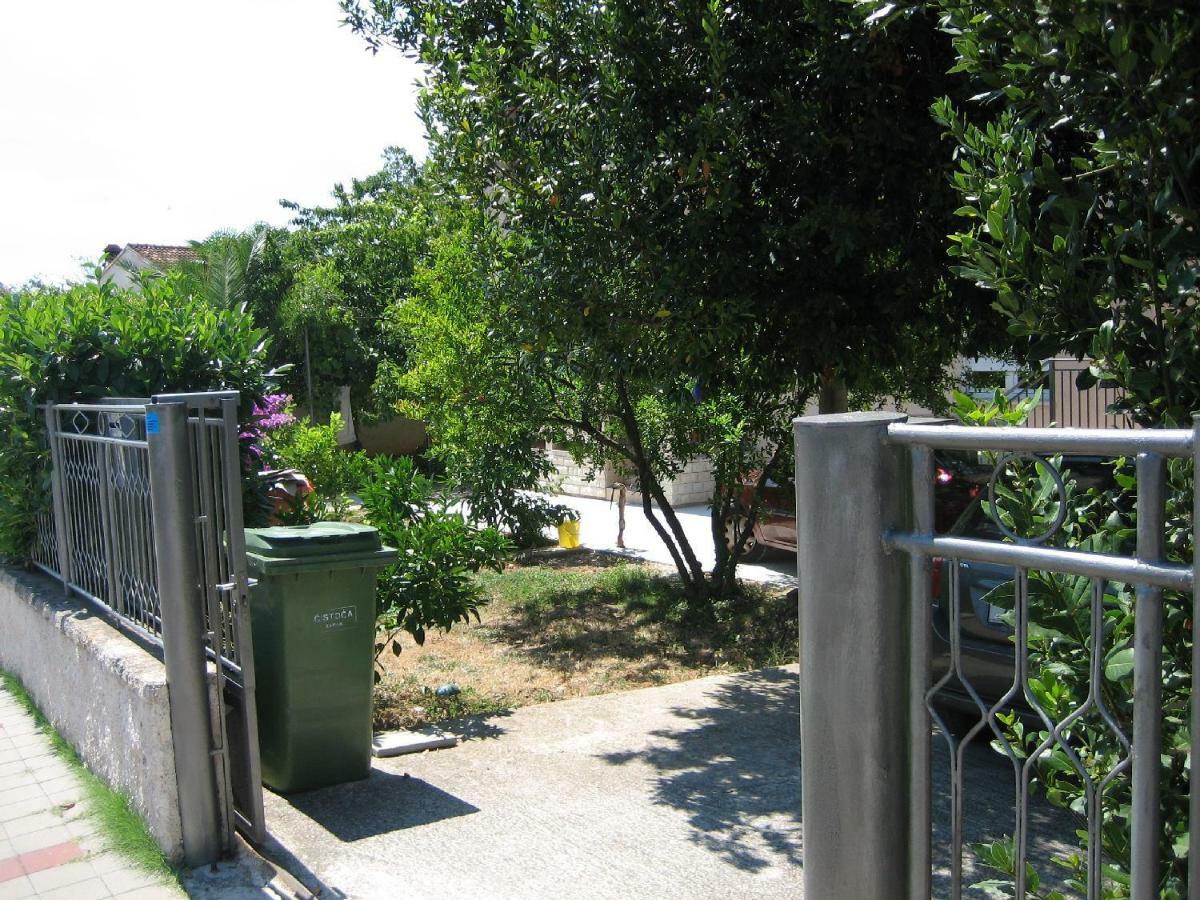 Tihi Apartman Zadar Buitenkant foto