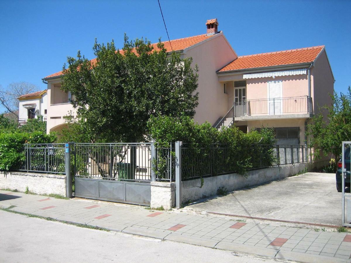 Tihi Apartman Zadar Buitenkant foto
